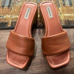 Steve Madden size 9 slip on wedge